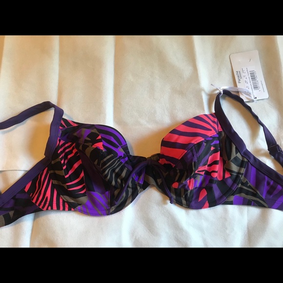 Colorful bikini - Picture 2 of 8